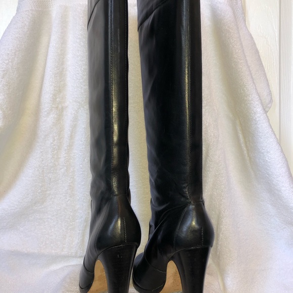 GORGEOUS Michael Kors knee length pull-on block heel boots - Picture 2 of 16